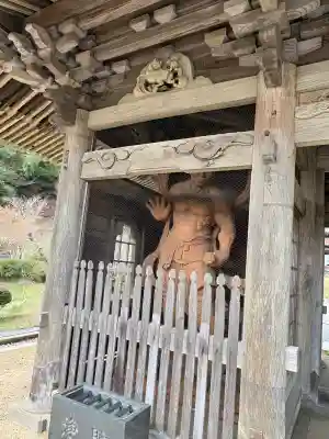 真高寺の{uncategorized: "未分類", other: "その他", undefined: "問題あり", building: "その他建物", grave: "お墓", sacred_gate: "鳥居", guardian: "狛犬", statue: "像", buddha: "仏像", history: "歴史", nature: "自然", garden: "庭園", animal: "動物", pagoda: "塔", temizu: "手水舎", mountain_gate: "山門・神門", sanctuary: "本殿・本堂", subordinate: "末社・摂社", art: "芸術", scenery: "景色", jizo: "地蔵", ema: "絵馬", goshuin: "御朱印", omikuji: "おみくじ", items: "授与品その他", amulet: "お守り", goshuincho: "御朱印帳", eats: "食事", festival: "お祭り", votive_dance: "神楽", shichigosan: "七五三参", wedding: "結婚式", experience: "体験その他", initially: "初詣", around: "周辺", anti_infection: "感染症対策"}