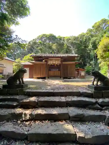 緑岡神社の本殿・本堂
