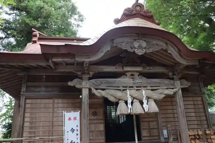 三朝神社の本殿・本堂