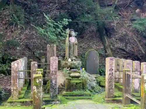 満願寺の地蔵