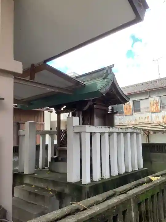 石神社の本殿・本堂