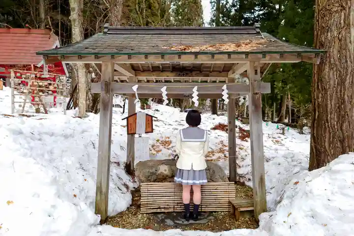 御座石神社の手水舎