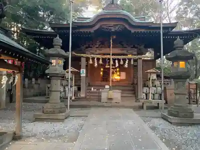 座間神社の本殿・本堂