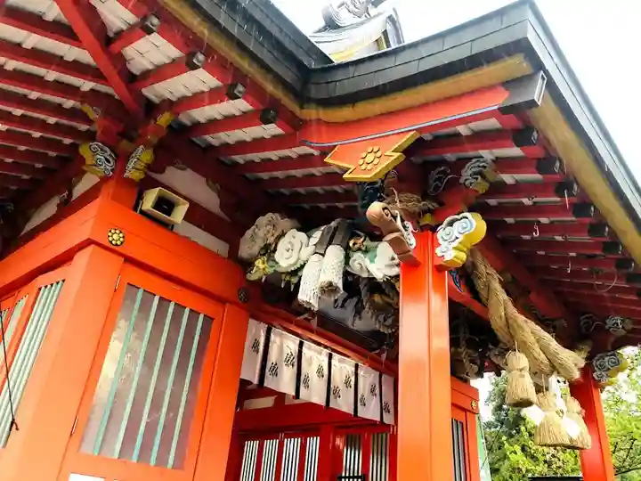 八代神社の本殿・本堂