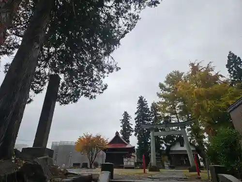 胸肩神社(青森県)