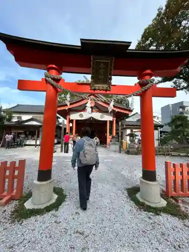 秩父今宮神社の{uncategorized: "未分類", other: "その他", undefined: "問題あり", building: "その他建物", grave: "お墓", sacred_gate: "鳥居", guardian: "狛犬", statue: "像", buddha: "仏像", history: "歴史", nature: "自然", garden: "庭園", animal: "動物", pagoda: "塔", temizu: "手水舎", mountain_gate: "山門・神門", sanctuary: "本殿・本堂", subordinate: "末社・摂社", art: "芸術", scenery: "景色", jizo: "地蔵", ema: "絵馬", goshuin: "御朱印", omikuji: "おみくじ", items: "授与品その他", amulet: "お守り", goshuincho: "御朱印帳", eats: "食事", festival: "お祭り", votive_dance: "神楽", shichigosan: "七五三参", wedding: "結婚式", experience: "体験その他", initially: "初詣", around: "周辺", anti_infection: "感染症対策"}