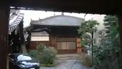 春長寺の本殿