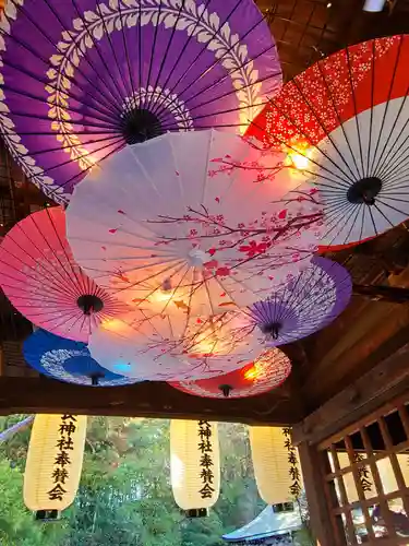 艮神社の建物その他