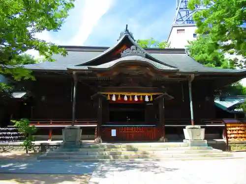 四柱神社の本殿