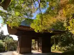 普門寺(切り絵御朱印発祥の寺)の山門