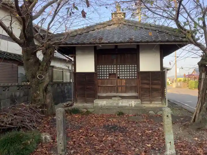 南弘法堂、三十三観音堂の本殿・本堂