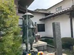 福寿院の像