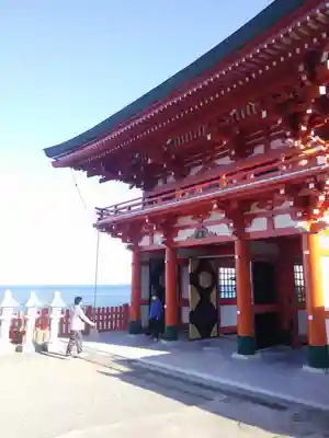 鵜戸神宮の山門・神門