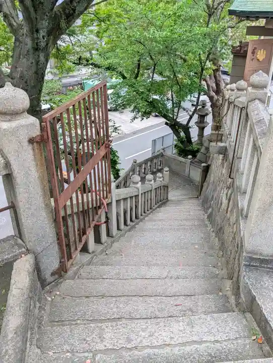 高津宮の{uncategorized: "未分類", other: "その他", undefined: "問題あり", building: "その他建物", grave: "お墓", sacred_gate: "鳥居", guardian: "狛犬", statue: "像", buddha: "仏像", history: "歴史", nature: "自然", garden: "庭園", animal: "動物", pagoda: "塔", temizu: "手水舎", mountain_gate: "山門・神門", sanctuary: "本殿・本堂", subordinate: "末社・摂社", art: "芸術", scenery: "景色", jizo: "地蔵", ema: "絵馬", goshuin: "御朱印", omikuji: "おみくじ", items: "授与品その他", amulet: "お守り", goshuincho: "御朱印帳", eats: "食事", festival: "お祭り", votive_dance: "神楽", shichigosan: "七五三参", wedding: "結婚式", experience: "体験その他", initially: "初詣", around: "周辺", anti_infection: "感染症対策"}