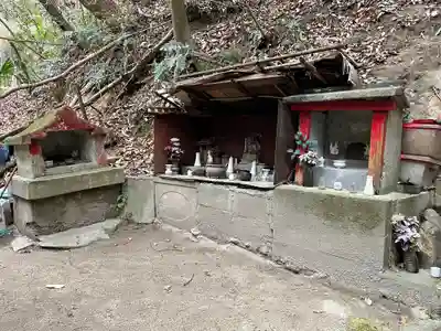 祠（兵庫区鵯越筋）のその他建物