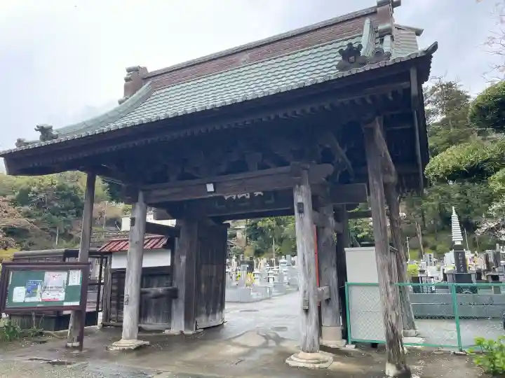 最福寺の{uncategorized: "未分類", other: "その他", undefined: "問題あり", building: "その他建物", grave: "お墓", sacred_gate: "鳥居", guardian: "狛犬", statue: "像", buddha: "仏像", history: "歴史", nature: "自然", garden: "庭園", animal: "動物", pagoda: "塔", temizu: "手水舎", mountain_gate: "山門・神門", sanctuary: "本殿・本堂", subordinate: "末社・摂社", art: "芸術", scenery: "景色", jizo: "地蔵", ema: "絵馬", goshuin: "御朱印", omikuji: "おみくじ", items: "授与品その他", amulet: "お守り", goshuincho: "御朱印帳", eats: "食事", festival: "お祭り", votive_dance: "神楽", shichigosan: "七五三参", wedding: "結婚式", experience: "体験その他", initially: "初詣", around: "周辺", anti_infection: "感染症対策"}