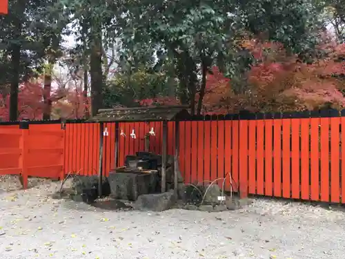 河合神社（鴨川合坐小社宅神社）の手水舎