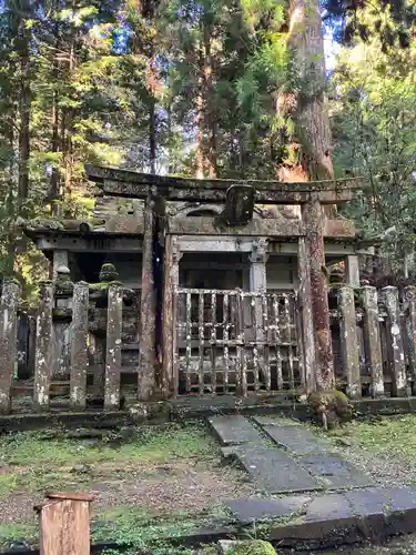 高野山金剛峯寺奥の院(和歌山県)