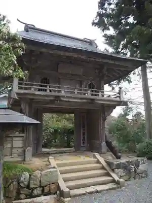 華蔵寺の山門・神門