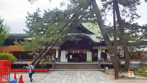 白山神社の本殿