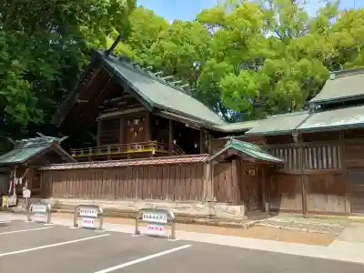 宇都宮二荒山神社の{uncategorized: "未分類", other: "その他", undefined: "問題あり", building: "その他建物", grave: "お墓", sacred_gate: "鳥居", guardian: "狛犬", statue: "像", buddha: "仏像", history: "歴史", nature: "自然", garden: "庭園", animal: "動物", pagoda: "塔", temizu: "手水舎", mountain_gate: "山門・神門", sanctuary: "本殿・本堂", subordinate: "末社・摂社", art: "芸術", scenery: "景色", jizo: "地蔵", ema: "絵馬", goshuin: "御朱印", omikuji: "おみくじ", items: "授与品その他", amulet: "お守り", goshuincho: "御朱印帳", eats: "食事", festival: "お祭り", votive_dance: "神楽", shichigosan: "七五三参", wedding: "結婚式", experience: "体験その他", initially: "初詣", around: "周辺", anti_infection: "感染症対策"}