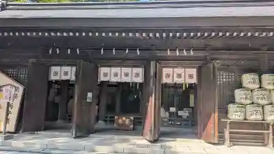 雄山神社前立社壇の{uncategorized: "未分類", other: "その他", undefined: "問題あり", building: "その他建物", grave: "お墓", sacred_gate: "鳥居", guardian: "狛犬", statue: "像", buddha: "仏像", history: "歴史", nature: "自然", garden: "庭園", animal: "動物", pagoda: "塔", temizu: "手水舎", mountain_gate: "山門・神門", sanctuary: "本殿・本堂", subordinate: "末社・摂社", art: "芸術", scenery: "景色", jizo: "地蔵", ema: "絵馬", goshuin: "御朱印", omikuji: "おみくじ", items: "授与品その他", amulet: "お守り", goshuincho: "御朱印帳", eats: "食事", festival: "お祭り", votive_dance: "神楽", shichigosan: "七五三参", wedding: "結婚式", experience: "体験その他", initially: "初詣", around: "周辺", anti_infection: "感染症対策"}