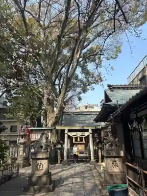 浅間神社(那古野浅間神社)の{uncategorized: "未分類", other: "その他", undefined: "問題あり", building: "その他建物", grave: "お墓", sacred_gate: "鳥居", guardian: "狛犬", statue: "像", buddha: "仏像", history: "歴史", nature: "自然", garden: "庭園", animal: "動物", pagoda: "塔", temizu: "手水舎", mountain_gate: "山門・神門", sanctuary: "本殿・本堂", subordinate: "末社・摂社", art: "芸術", scenery: "景色", jizo: "地蔵", ema: "絵馬", goshuin: "御朱印", omikuji: "おみくじ", items: "授与品その他", amulet: "お守り", goshuincho: "御朱印帳", eats: "食事", festival: "お祭り", votive_dance: "神楽", shichigosan: "七五三参", wedding: "結婚式", experience: "体験その他", initially: "初詣", around: "周辺", anti_infection: "感染症対策"}