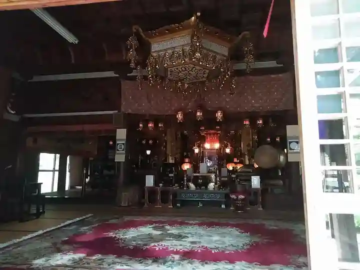 明石寺の本殿・本堂