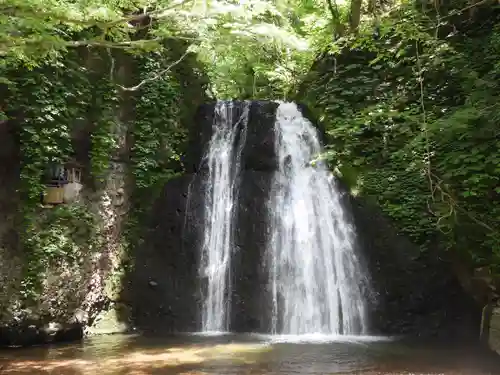 白瀑神社(秋田県)