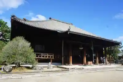 西大寺の本殿・本堂