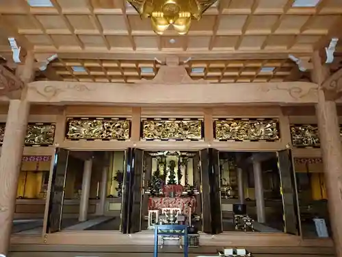 西生寺の本殿・本堂