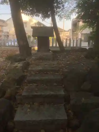 六所社（如意申町）の末社・摂社