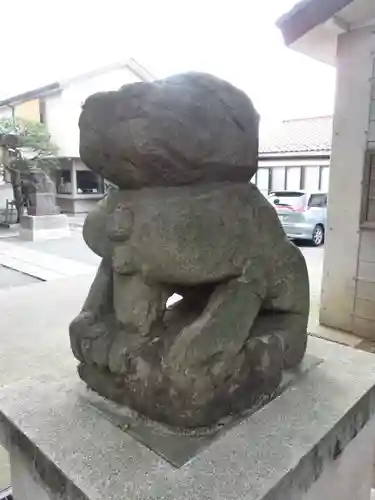 穏田神社の狛犬