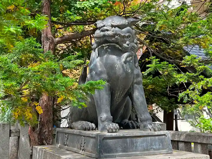 三吉神社の狛犬
