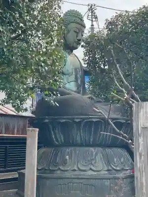 西迎寺の{uncategorized: "未分類", other: "その他", undefined: "問題あり", building: "その他建物", grave: "お墓", sacred_gate: "鳥居", guardian: "狛犬", statue: "像", buddha: "仏像", history: "歴史", nature: "自然", garden: "庭園", animal: "動物", pagoda: "塔", temizu: "手水舎", mountain_gate: "山門・神門", sanctuary: "本殿・本堂", subordinate: "末社・摂社", art: "芸術", scenery: "景色", jizo: "地蔵", ema: "絵馬", goshuin: "御朱印", omikuji: "おみくじ", items: "授与品その他", amulet: "お守り", goshuincho: "御朱印帳", eats: "食事", festival: "お祭り", votive_dance: "神楽", shichigosan: "七五三参", wedding: "結婚式", experience: "体験その他", initially: "初詣", around: "周辺", anti_infection: "感染症対策"}