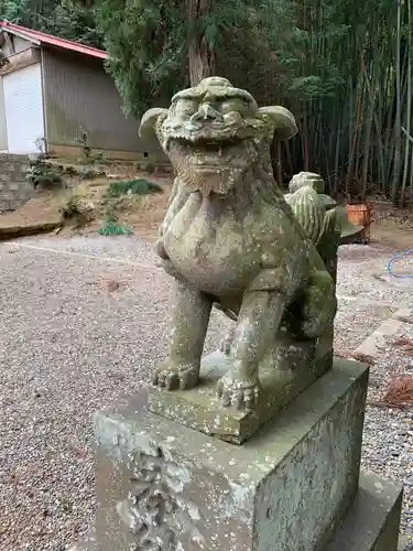 常代神社の狛犬