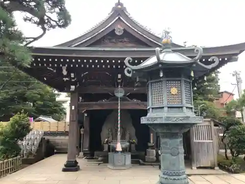 萬満寺の本殿・本堂