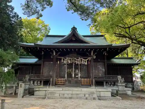 神明社（小牧神明社）の{uncategorized: "未分類", other: "その他", undefined: "問題あり", building: "その他建物", grave: "お墓", sacred_gate: "鳥居", guardian: "狛犬", statue: "像", buddha: "仏像", history: "歴史", nature: "自然", garden: "庭園", animal: "動物", pagoda: "塔", temizu: "手水舎", mountain_gate: "山門・神門", sanctuary: "本殿・本堂", subordinate: "末社・摂社", art: "芸術", scenery: "景色", jizo: "地蔵", ema: "絵馬", goshuin: "御朱印", omikuji: "おみくじ", items: "授与品その他", amulet: "お守り", goshuincho: "御朱印帳", eats: "食事", festival: "お祭り", votive_dance: "神楽", shichigosan: "七五三参", wedding: "結婚式", experience: "体験その他", initially: "初詣", around: "周辺", anti_infection: "感染症対策"}