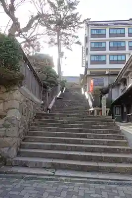 湯泉神社の周辺