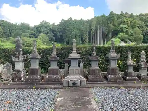 大林寺の塔