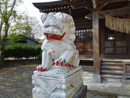 三熊神社の狛犬