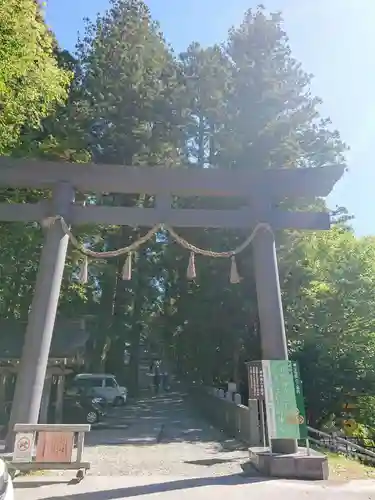 戸隠神社中社の鳥居