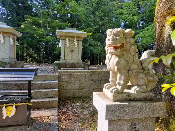 大斎原(熊野本宮大社旧社地)の{uncategorized: "未分類", other: "その他", undefined: "問題あり", building: "その他建物", grave: "お墓", sacred_gate: "鳥居", guardian: "狛犬", statue: "像", buddha: "仏像", history: "歴史", nature: "自然", garden: "庭園", animal: "動物", pagoda: "塔", temizu: "手水舎", mountain_gate: "山門・神門", sanctuary: "本殿・本堂", subordinate: "末社・摂社", art: "芸術", scenery: "景色", jizo: "地蔵", ema: "絵馬", goshuin: "御朱印", omikuji: "おみくじ", items: "授与品その他", amulet: "お守り", goshuincho: "御朱印帳", eats: "食事", festival: "お祭り", votive_dance: "神楽", shichigosan: "七五三参", wedding: "結婚式", experience: "体験その他", initially: "初詣", around: "周辺", anti_infection: "感染症対策"}