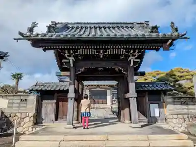 誓元寺の山門・神門