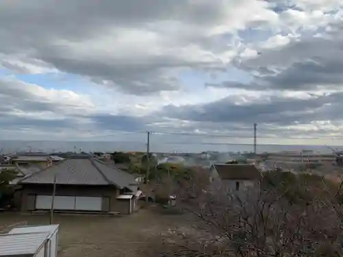 荒磯魚見根神社の景色