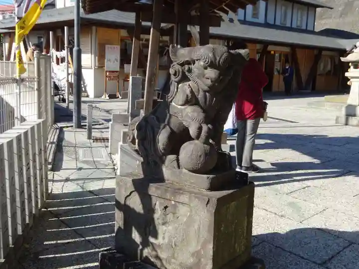 太田杉山神社・横濱水天宮の狛犬