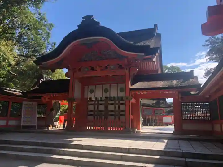 宇佐神宮の山門・神門