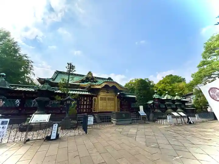 上野東照宮の{uncategorized: "未分類", other: "その他", undefined: "問題あり", building: "その他建物", grave: "お墓", sacred_gate: "鳥居", guardian: "狛犬", statue: "像", buddha: "仏像", history: "歴史", nature: "自然", garden: "庭園", animal: "動物", pagoda: "塔", temizu: "手水舎", mountain_gate: "山門・神門", sanctuary: "本殿・本堂", subordinate: "末社・摂社", art: "芸術", scenery: "景色", jizo: "地蔵", ema: "絵馬", goshuin: "御朱印", omikuji: "おみくじ", items: "授与品その他", amulet: "お守り", goshuincho: "御朱印帳", eats: "食事", festival: "お祭り", votive_dance: "神楽", shichigosan: "七五三参", wedding: "結婚式", experience: "体験その他", initially: "初詣", around: "周辺", anti_infection: "感染症対策"}