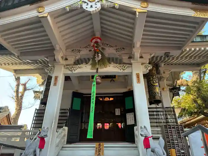 豊川稲荷東京別院の{uncategorized: "未分類", other: "その他", undefined: "問題あり", building: "その他建物", grave: "お墓", sacred_gate: "鳥居", guardian: "狛犬", statue: "像", buddha: "仏像", history: "歴史", nature: "自然", garden: "庭園", animal: "動物", pagoda: "塔", temizu: "手水舎", mountain_gate: "山門・神門", sanctuary: "本殿・本堂", subordinate: "末社・摂社", art: "芸術", scenery: "景色", jizo: "地蔵", ema: "絵馬", goshuin: "御朱印", omikuji: "おみくじ", items: "授与品その他", amulet: "お守り", goshuincho: "御朱印帳", eats: "食事", festival: "お祭り", votive_dance: "神楽", shichigosan: "七五三参", wedding: "結婚式", experience: "体験その他", initially: "初詣", around: "周辺", anti_infection: "感染症対策"}