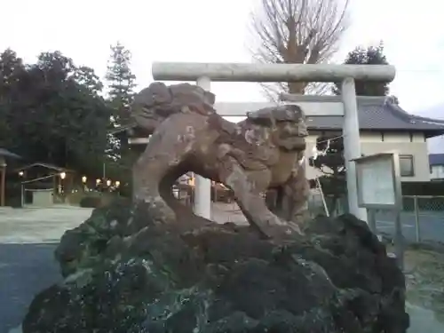 内牧鷲香取神社の狛犬